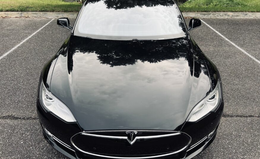 2015 Tesla Model S