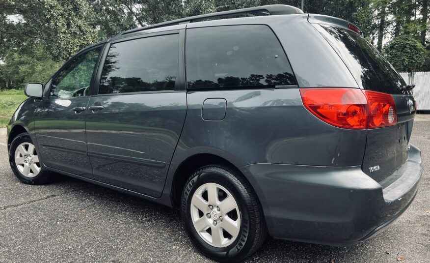 2006 Toyota Sienna