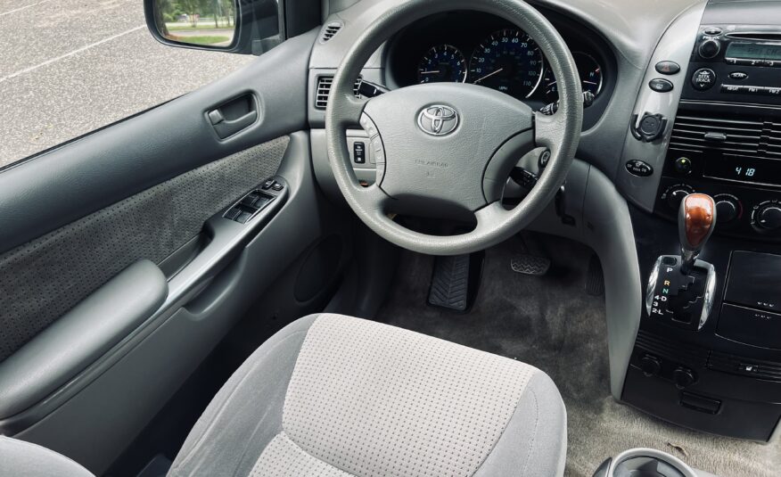 2006 Toyota Sienna