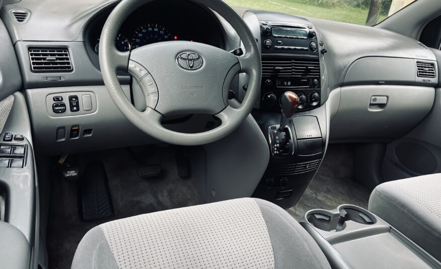 2006 Toyota Sienna