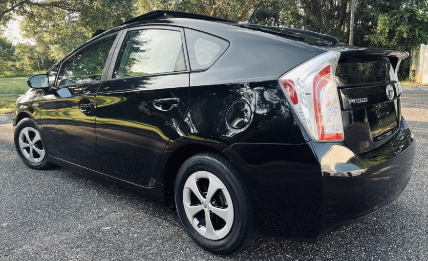 2012 Toyota Prius 3