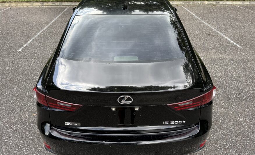 2016 Lexus IS