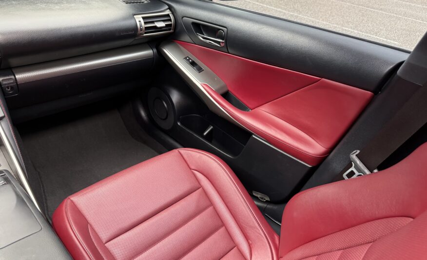 2016 Lexus IS