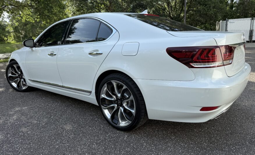 2013 Lexus LS460