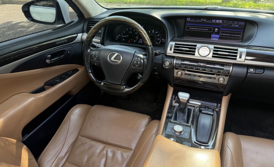 2013 Lexus LS460