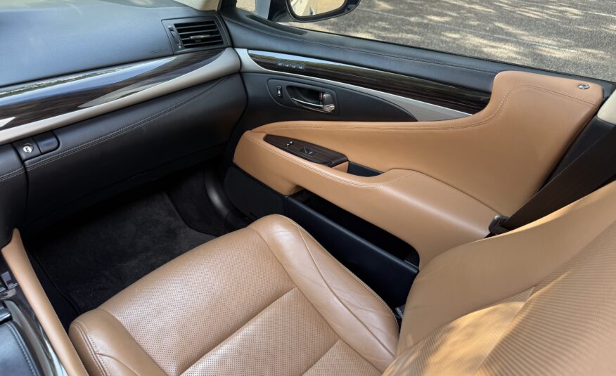 2013 Lexus LS460