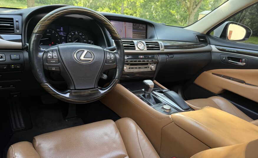 2013 Lexus LS460