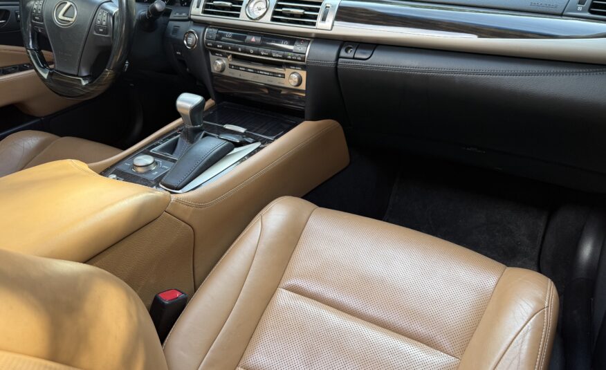 2013 Lexus LS460