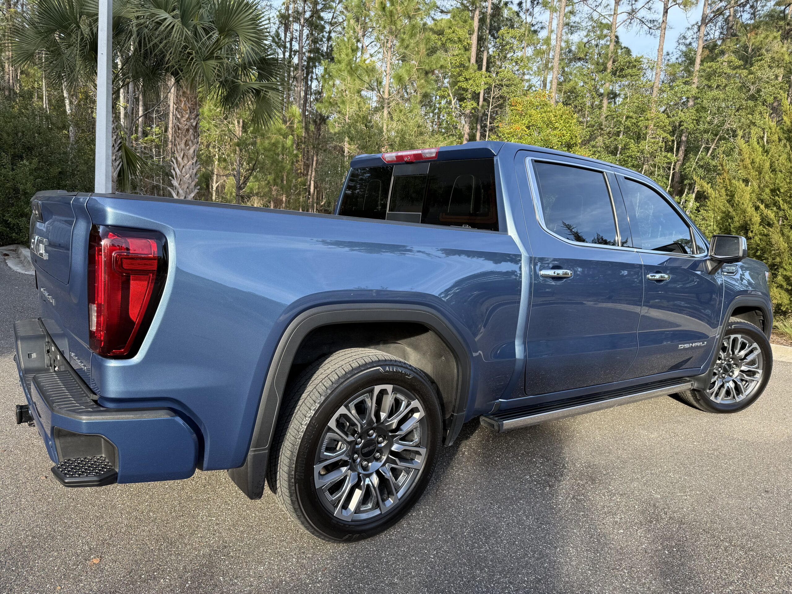 2024 GMC Sierra Denali
