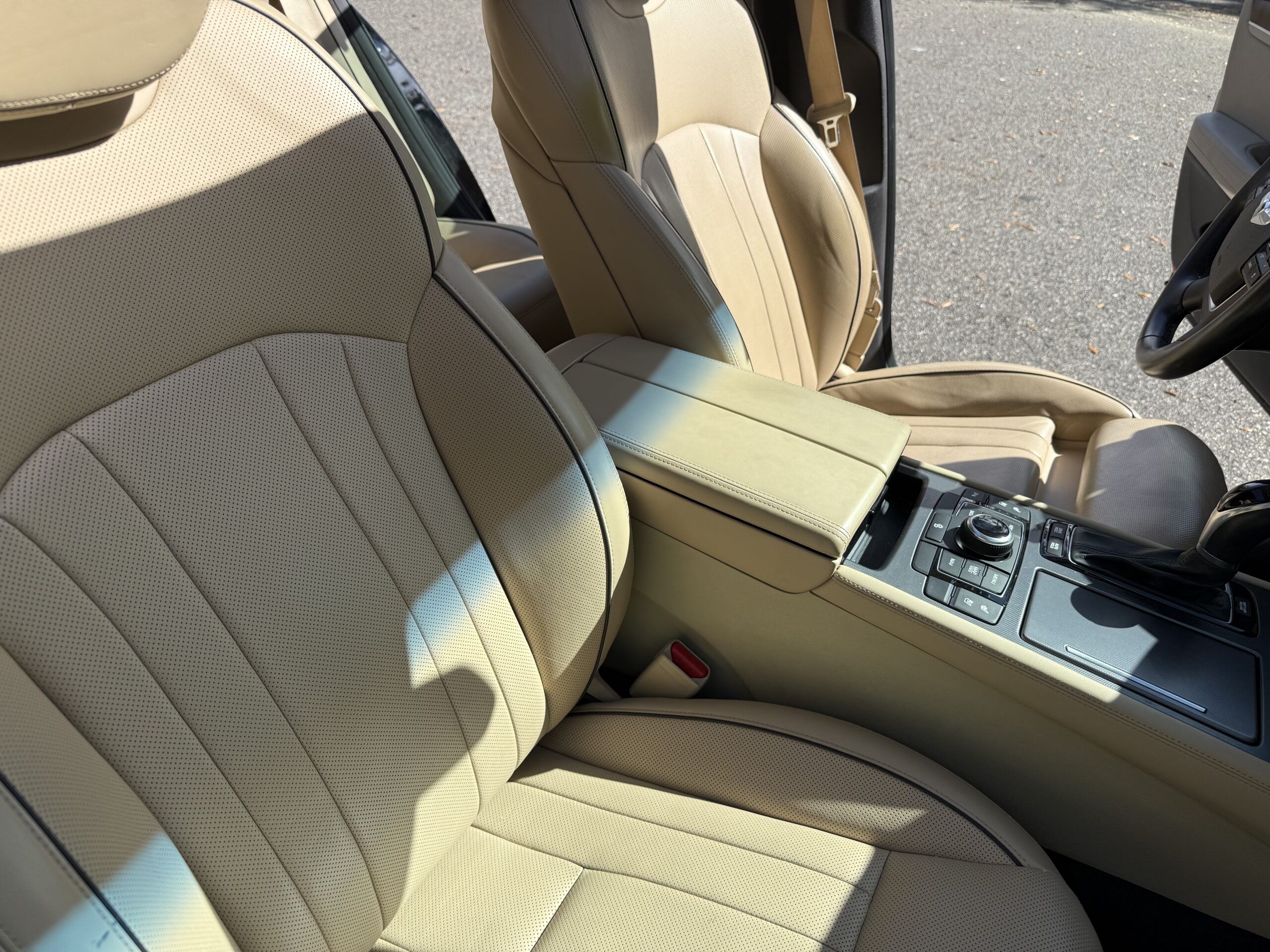 2016 Hyundai Genesis